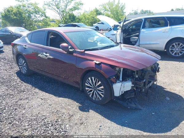 2025 Nissan Altima