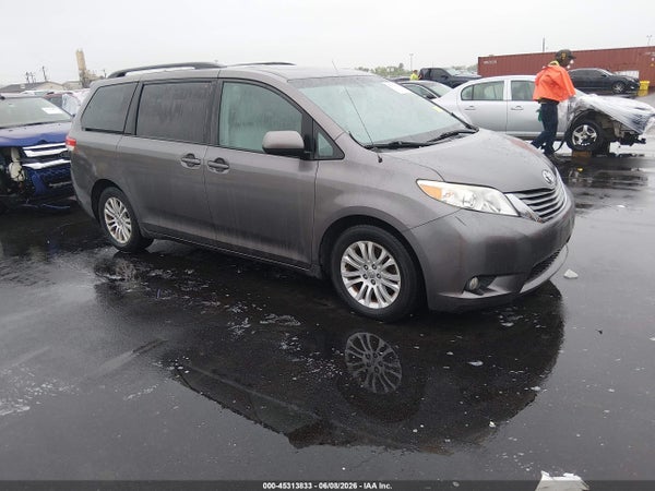 2013 Toyota Sienna