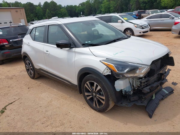2020 Nissan Kicks