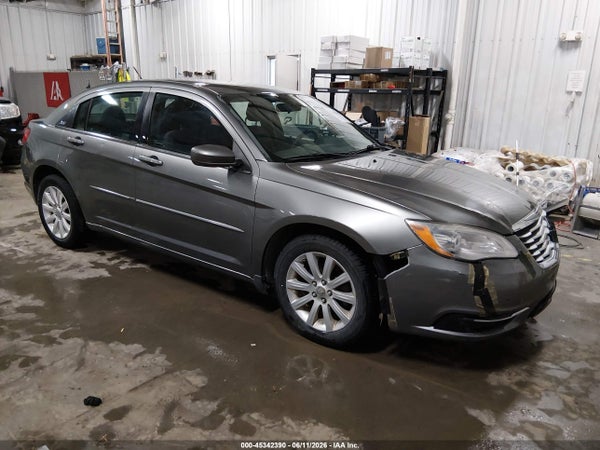 2013 Chrysler 200
