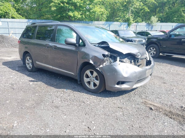 2016 Toyota Sienna