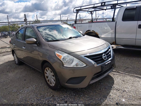 2015 Nissan Versa