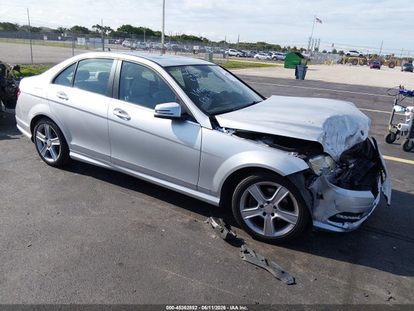 2011 Mercedes-Benz C 300
