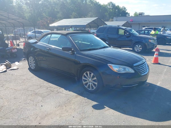 2013 Chrysler 200