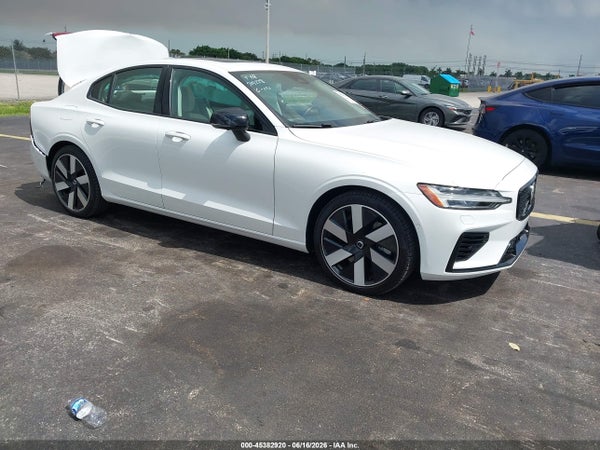 2024 Volvo S60 Recharge Plug-In Hybrid