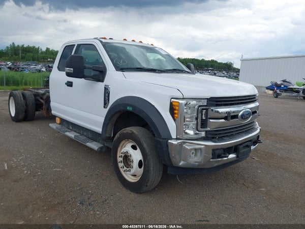 2017 Ford F-550 Chassis