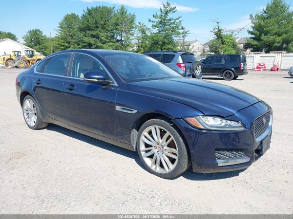2016 Jaguar Xf