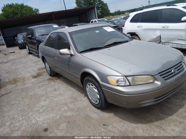 1999 Toyota Camry