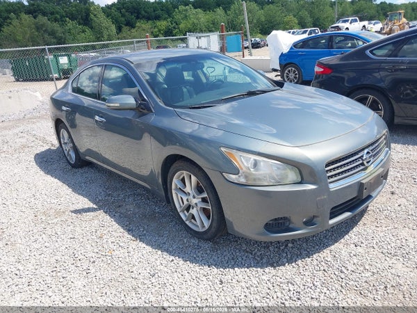 2010 Nissan Maxima