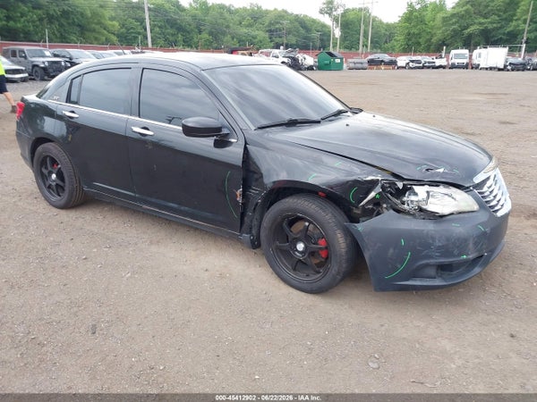 2013 Chrysler 200