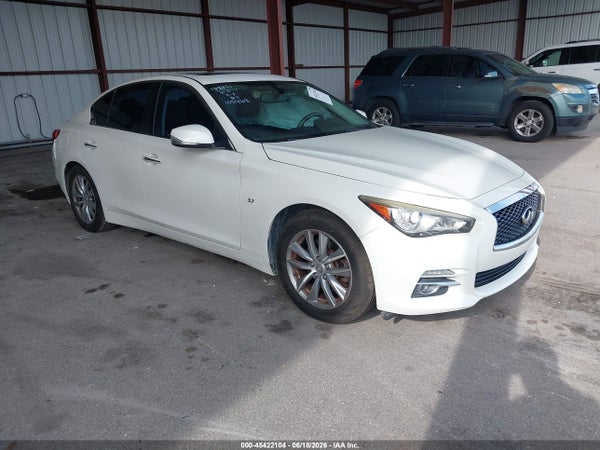2015 Infiniti Q50