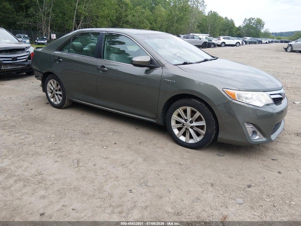 2014 Toyota Camry Hybrid