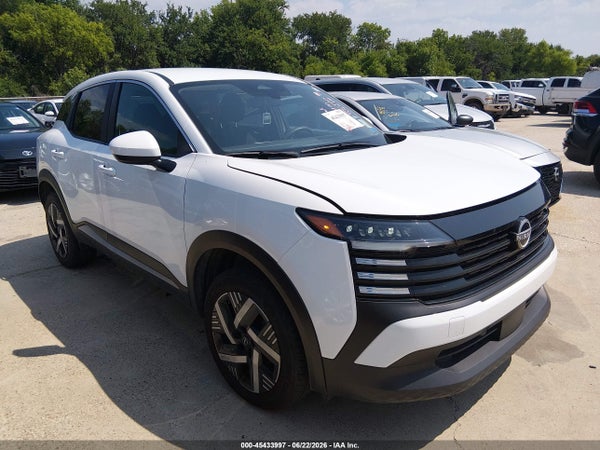 2025 Nissan Kicks