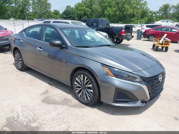 2025 Nissan Altima