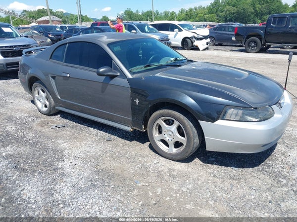 2004 Ford Mustang