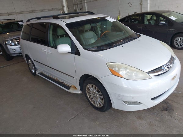 2008 Toyota Sienna