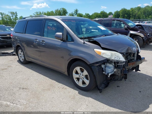 2014 Toyota Sienna