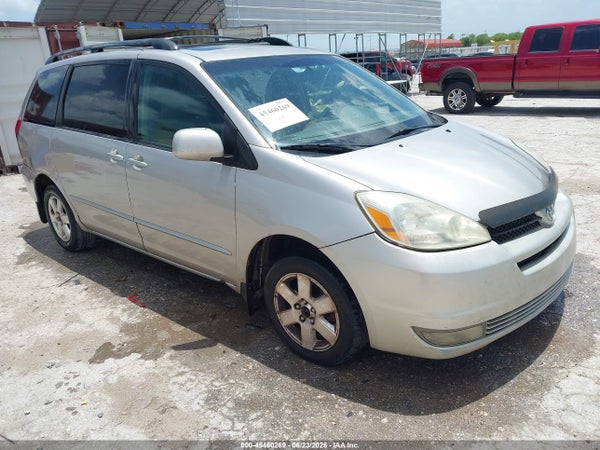 2004 Toyota Sienna