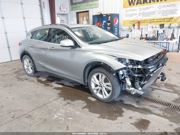 2017 Infiniti Qx30