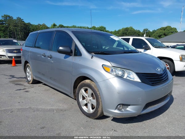 2012 Toyota Sienna