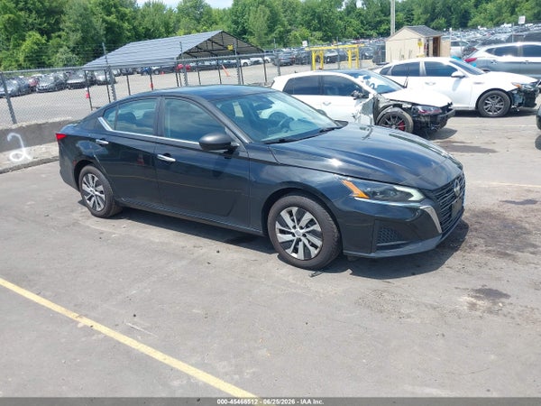 2025 Nissan Altima