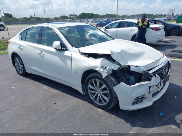 2014 Infiniti Q50