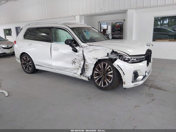 2022 BMW X7