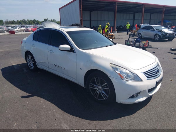 2015 Infiniti Q40
