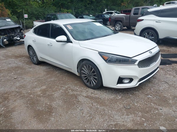 2017 Kia Cadenza