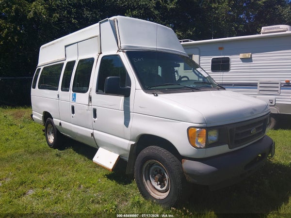 2005 Ford E-350 Super Duty