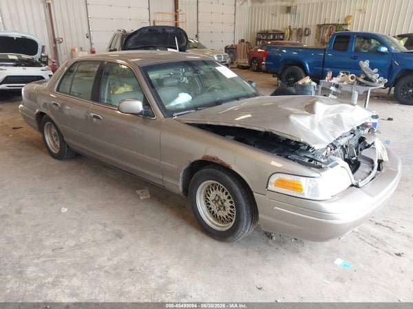 2002 Ford Crown Victoria