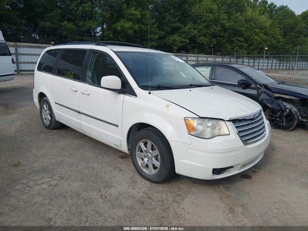 2010 Chrysler Town & Country