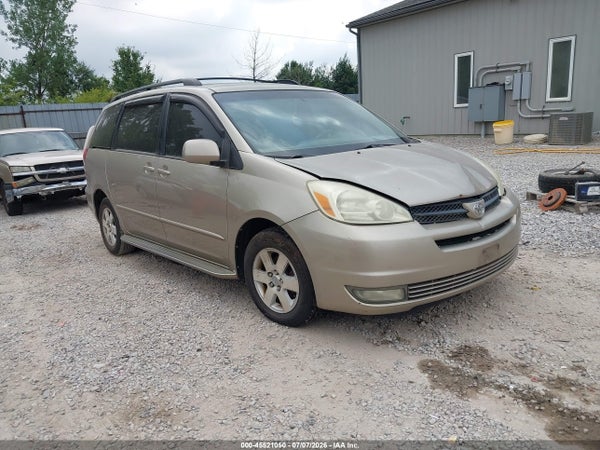 2004 Toyota Sienna