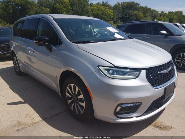 2024 Chrysler Pacifica Hybrid