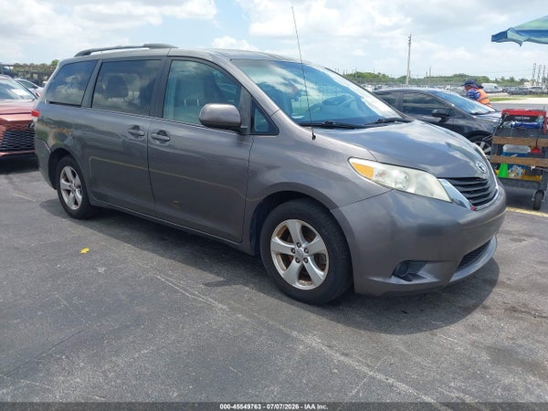 2014 Toyota Sienna
