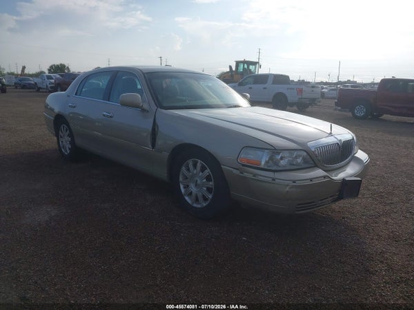 2008 Lincoln Town Car