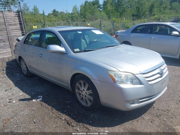 2005 Toyota Avalon