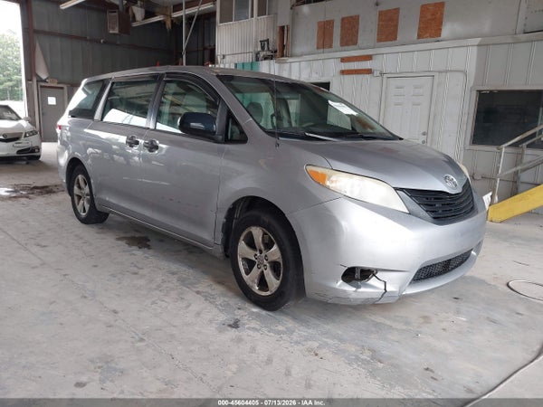 2012 Toyota Sienna