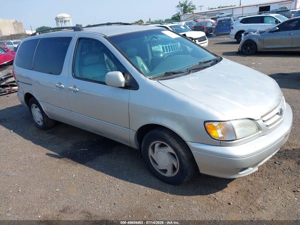 2002 Toyota Sienna