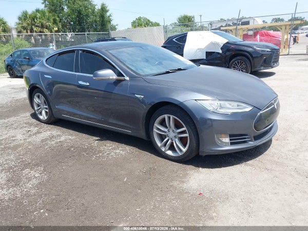 2014 Tesla Model S