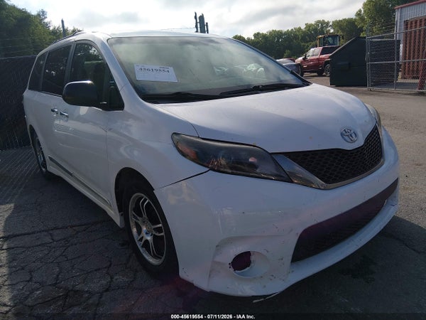 2015 Toyota Sienna