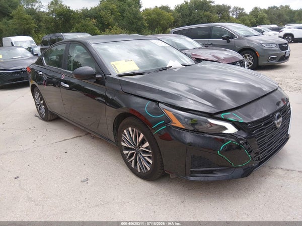 2025 Nissan Altima