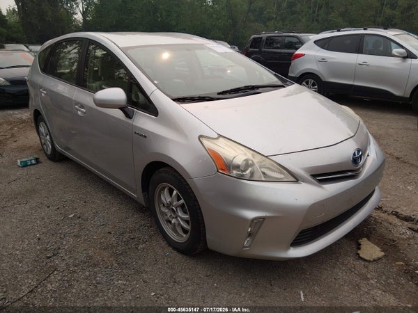 2013 Toyota Prius V