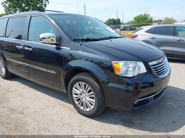 2015 Chrysler Town & Country