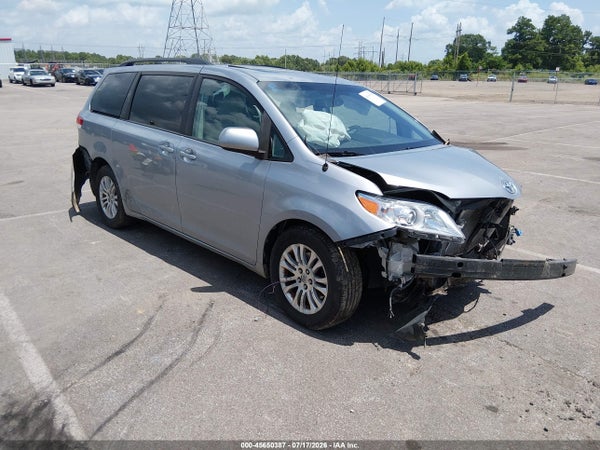 2011 Toyota Sienna