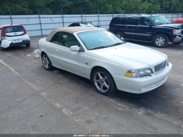 2000 Volvo C70