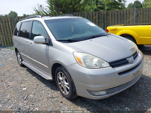 2004 Toyota Sienna