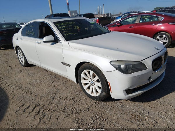 2011 BMW 750i