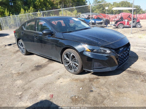 2025 Nissan Altima