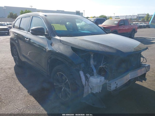 2016 Toyota Highlander